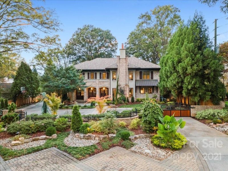 Property image 2 at 2428 Vernon Drive, Charlotte, NC 28211