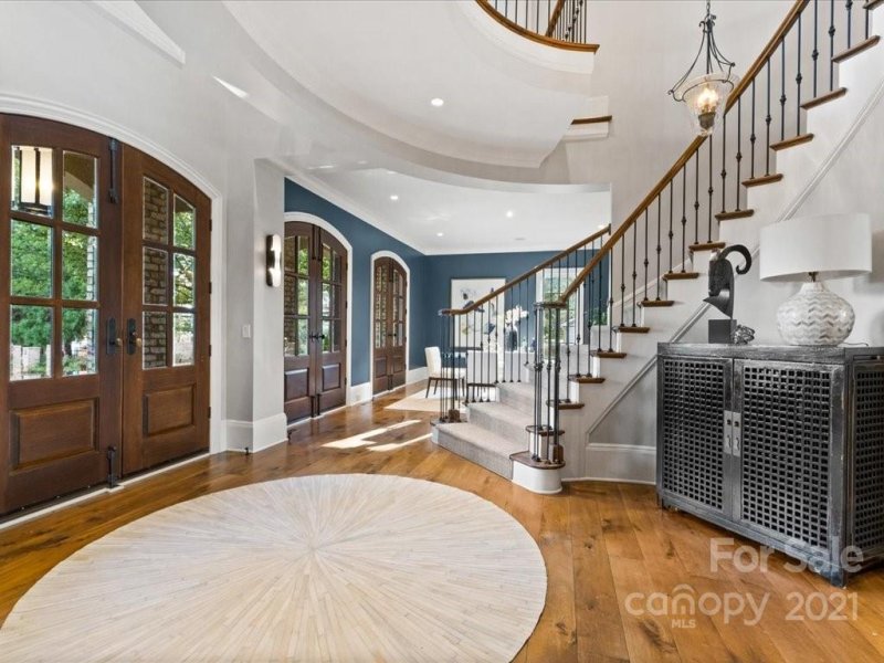 Property image 4 at 2428 Vernon Drive, Charlotte, NC 28211