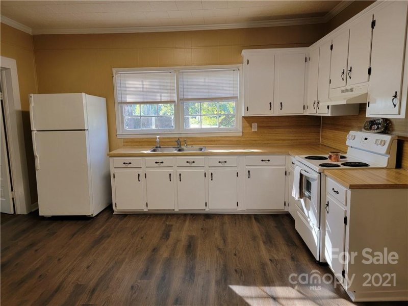 Property image 3 at 132 Oak Street, Clover, SC 29710