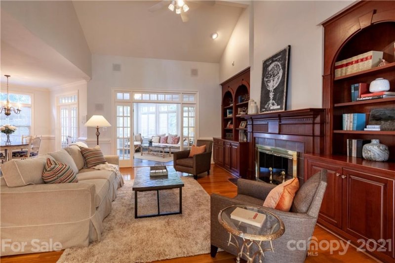 Property image 5 at 8720 Lake Challis Lane, Charlotte, NC 28226