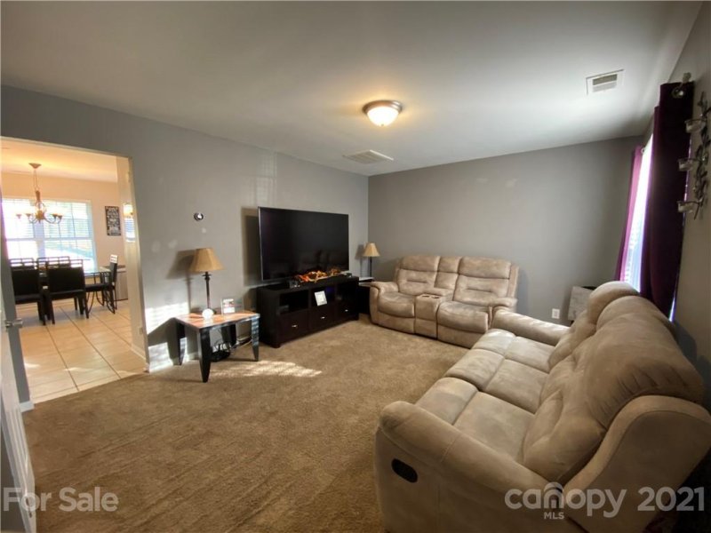 Property image 3 at 5645 Laborde Avenue, Charlotte, NC 28269