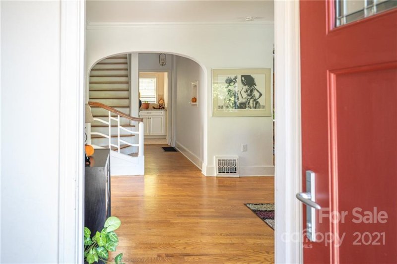 Property image 4 at 22 Mount Vernon Place, Asheville, NC 28804