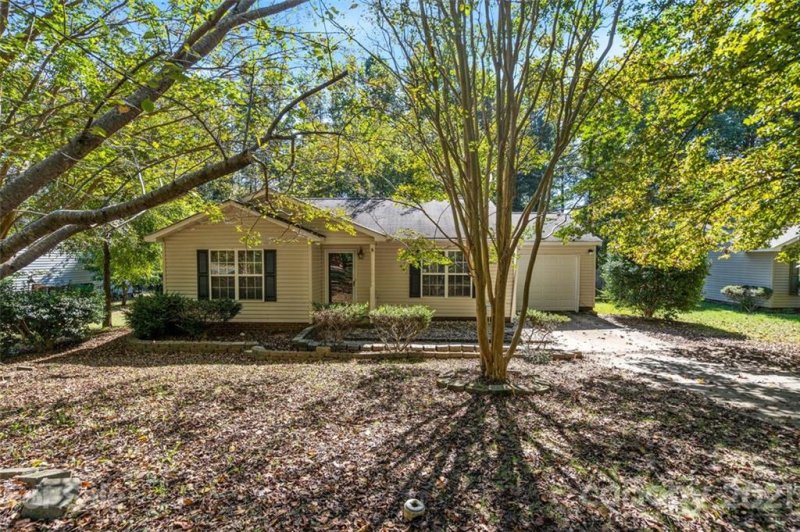 Property image 2 at 8422 Moody Road, Charlotte, NC 28215