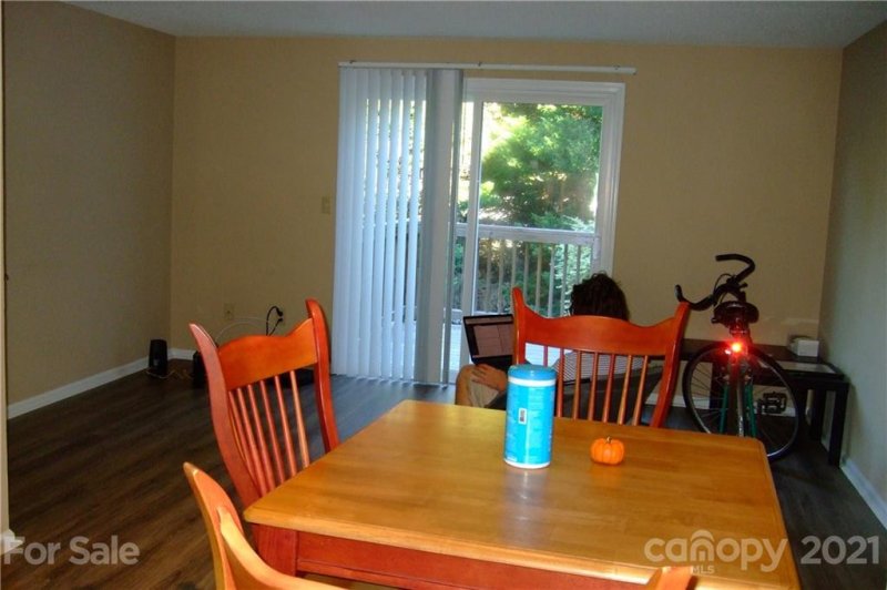 Property image 3 at 9606 Vinca Circle, Charlotte, NC 28213