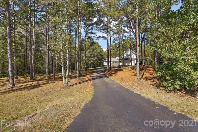 Property image 2 at 1446 Deer Run Road, Catawba, SC 29704