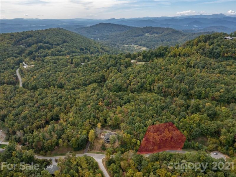 Property image 2 at 490 Barrington Drive, Asheville, NC 28803