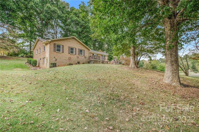 1069 Belmar Lane