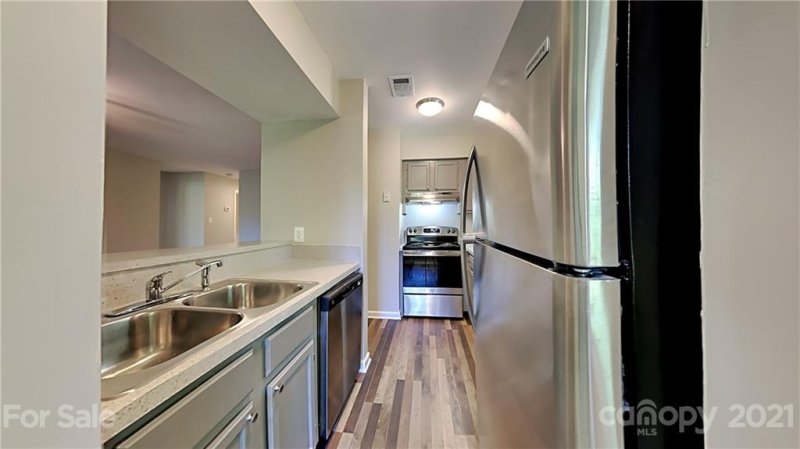 Property image 5 at 8115 Tremaine Court, Charlotte, NC 28227