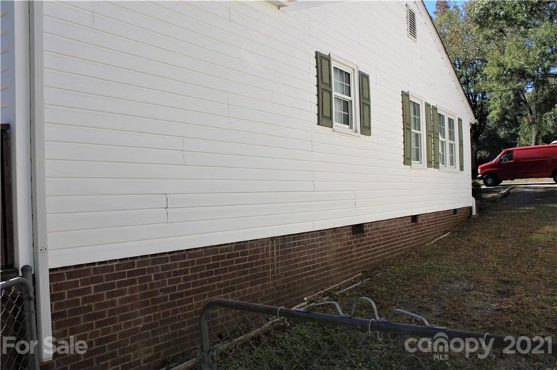 Property image 4 at 1828 Findlay Street, Gastonia, NC 28052