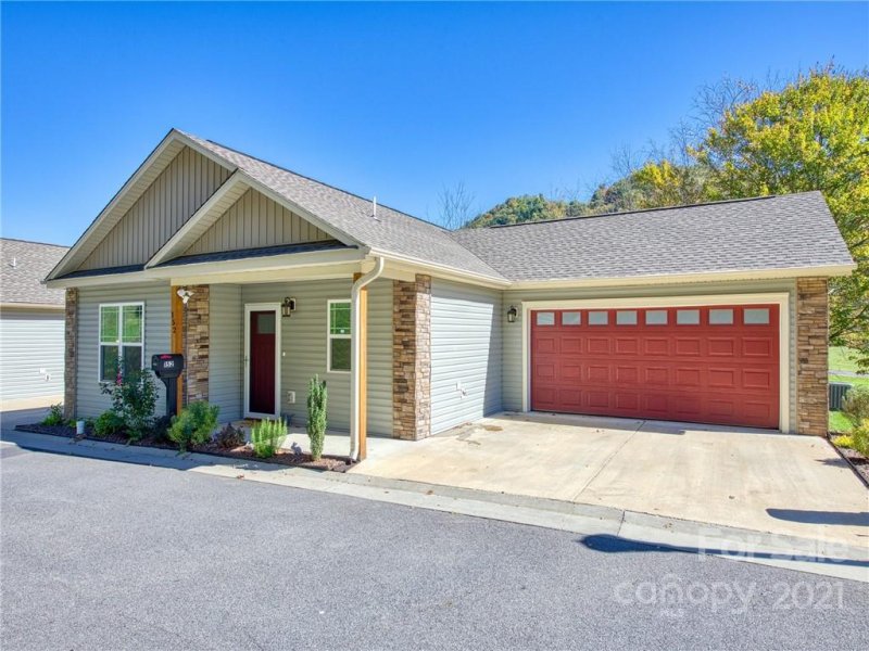 Property image 2 at 152 February Lane, Waynesville, NC 28785