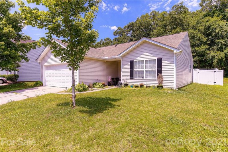 Property image 3 at 1256 Shenandoah Circle, Rock Hill, SC 29730