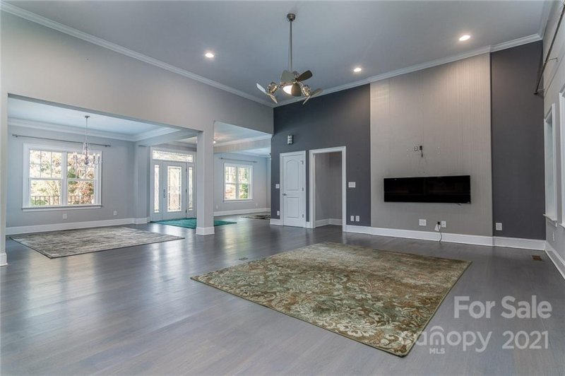 Property image 5 at 129 Aqua Drive, Mooresville, NC 28117