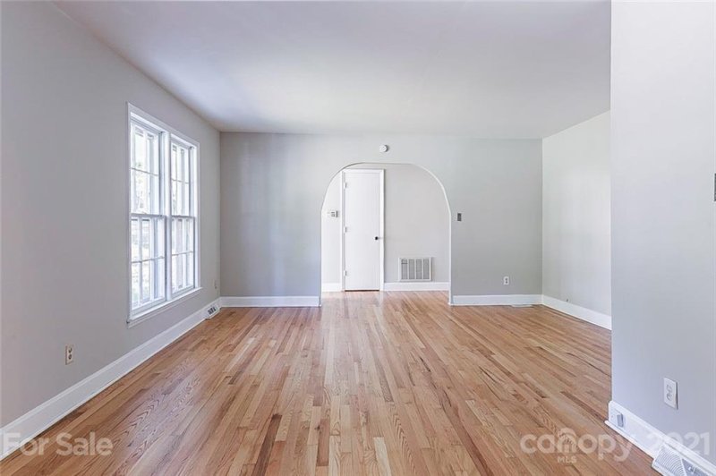 Property image 4 at 7410 Marlbrook Drive, Charlotte, NC 28212