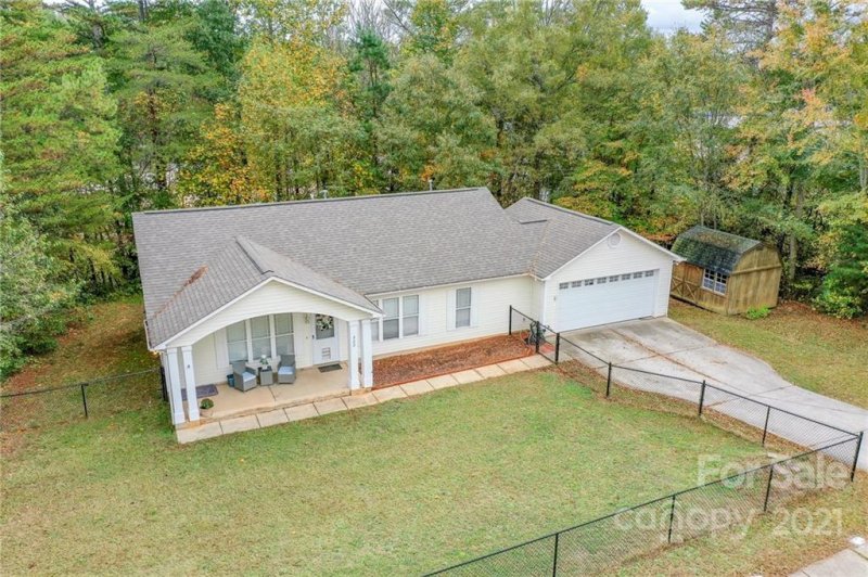 322 Edgewood Park Court