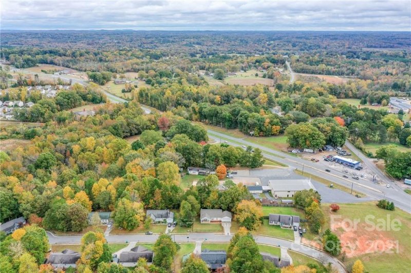 Property image 2 at 322 Edgewood Park Court, Landis, NC 28088