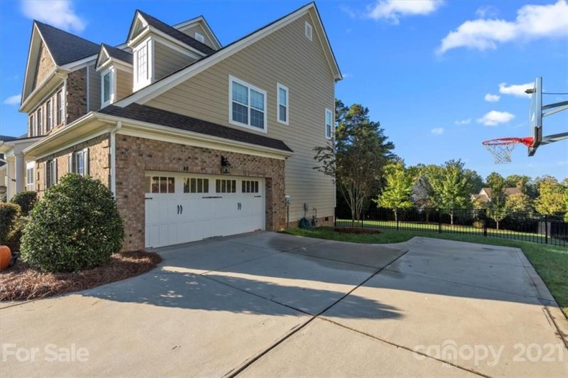Property image 2 at 138 Monteray Oaks Circle, Fort Mill, SC 29715