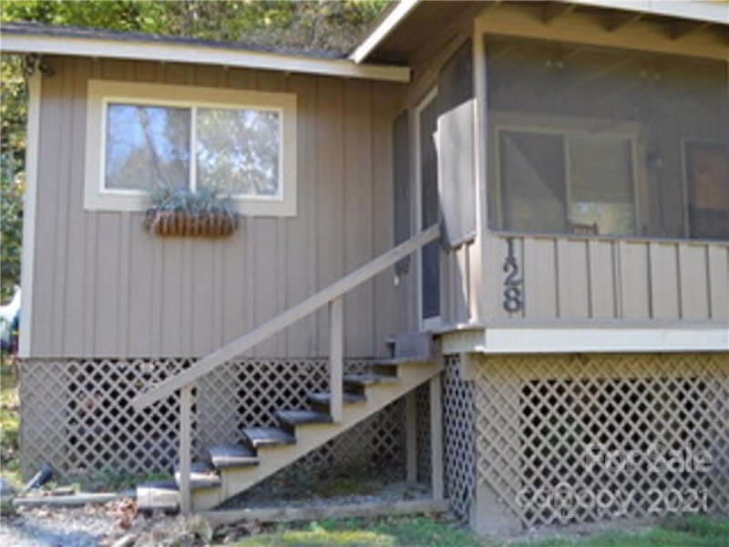 Property image 4 at 128 Winding Creek Court, Lake Lure, NC 28746