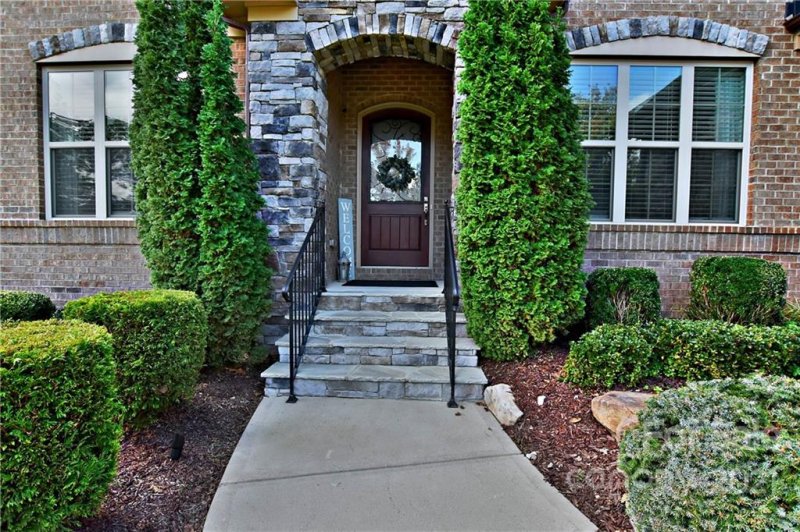 Property image 2 at 738 Chaucer Circle, Fort Mill, SC 29708