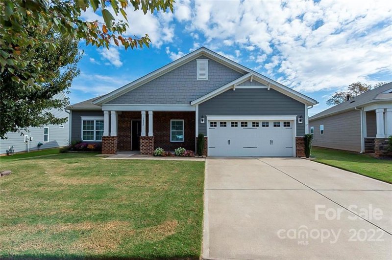 1802 Still River Way