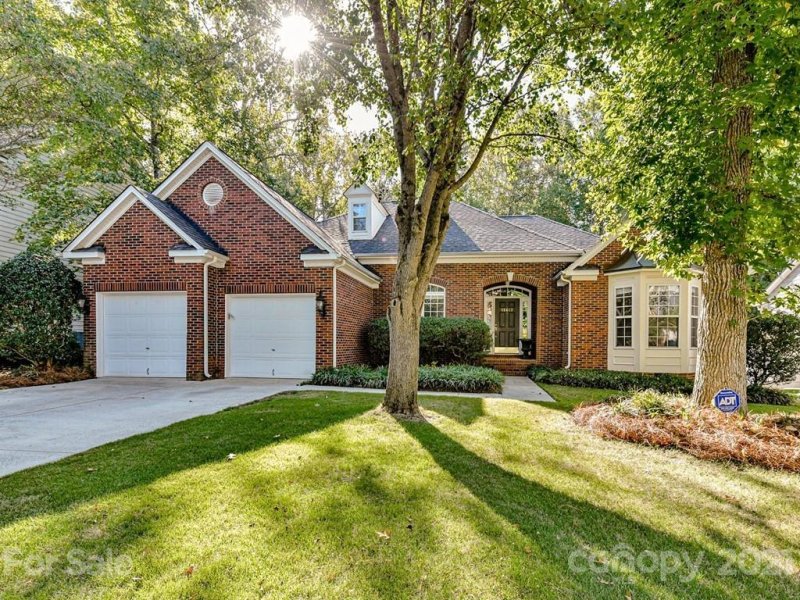 Property image 2 at 15627 Donnington Drive, Charlotte, NC 28277