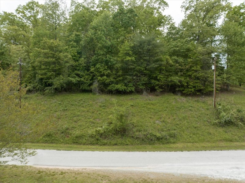 Property image 4 at 387 Rainbow Circle, Lake Lure, NC 28746