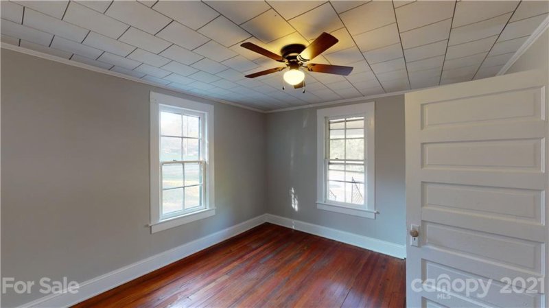 Property image 3 at 57 13th Street, Hickory, NC 28602