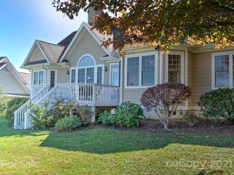 Property image 2 at 46 Bunker Court, Mills River, NC 28759