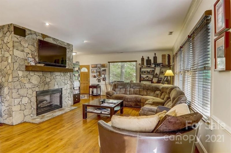 Property image 4 at 75 Cougar Lane, Saluda, NC 28773