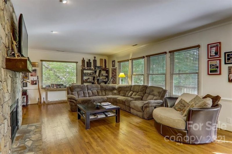 Property image 5 at 75 Cougar Lane, Saluda, NC 28773