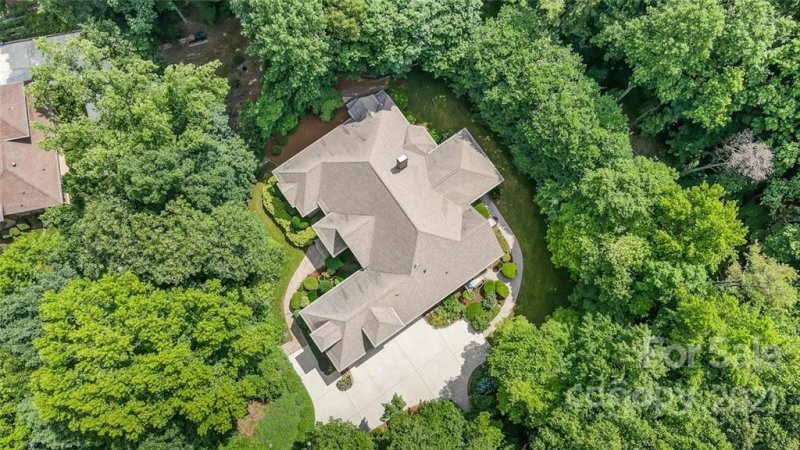 Property image 2 at 3400 Oxbow Court, Matthews, NC 28105