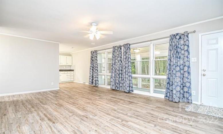 Property image 3 at 1554 Wickham Lane, Charlotte, NC 28208