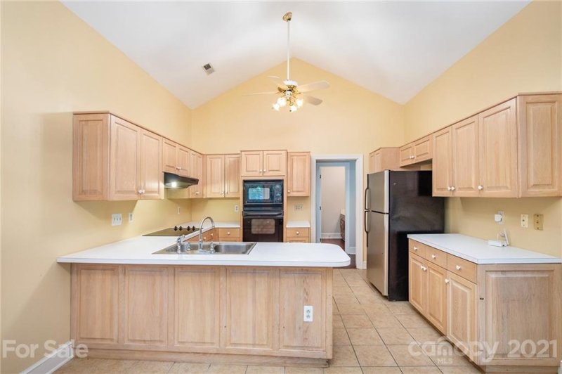 Property image 4 at 5814 Maylandia Road, Charlotte, NC 28269