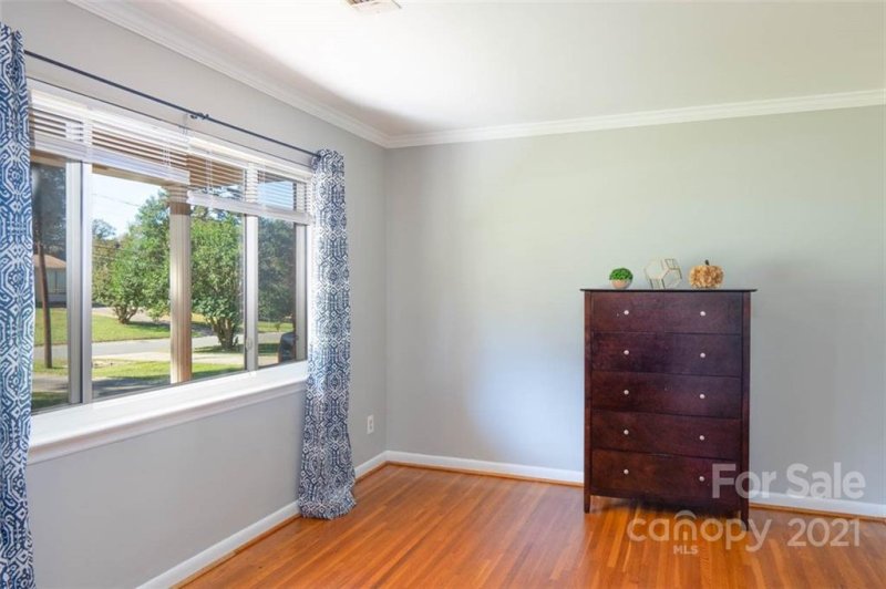 Property image 3 at 5917 Olinda Street, Charlotte, NC 28215