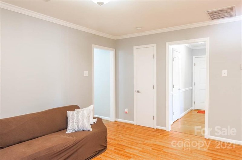 Property image 4 at 5917 Olinda Street, Charlotte, NC 28215