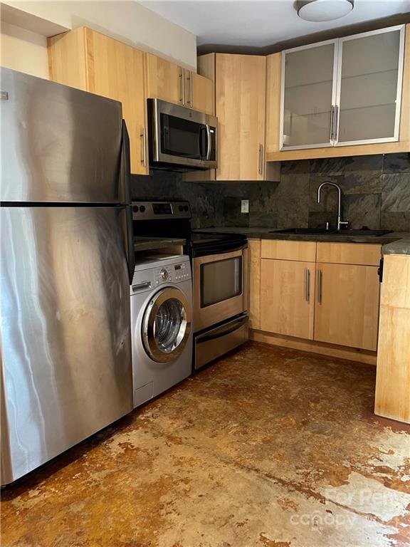 Property image 3 at 634 Chipley Avenue, Charlotte, NC 28205