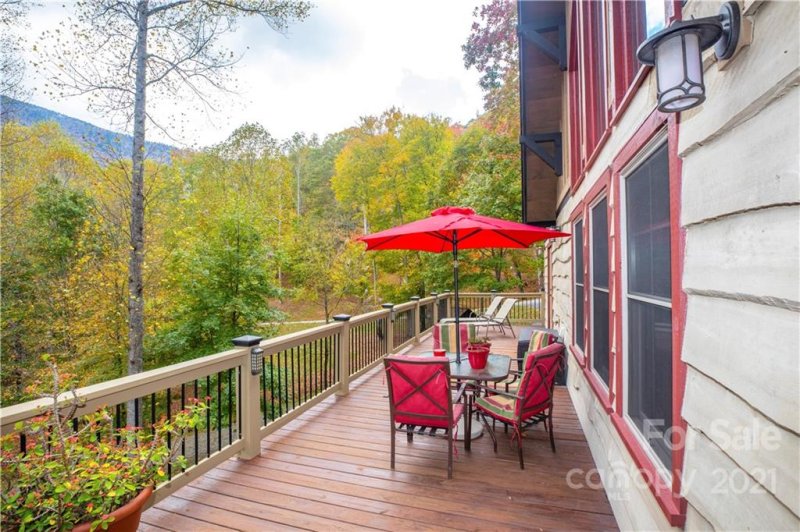 Property image 3 at 13 Miners Trace Road, Burnsville, NC 28714