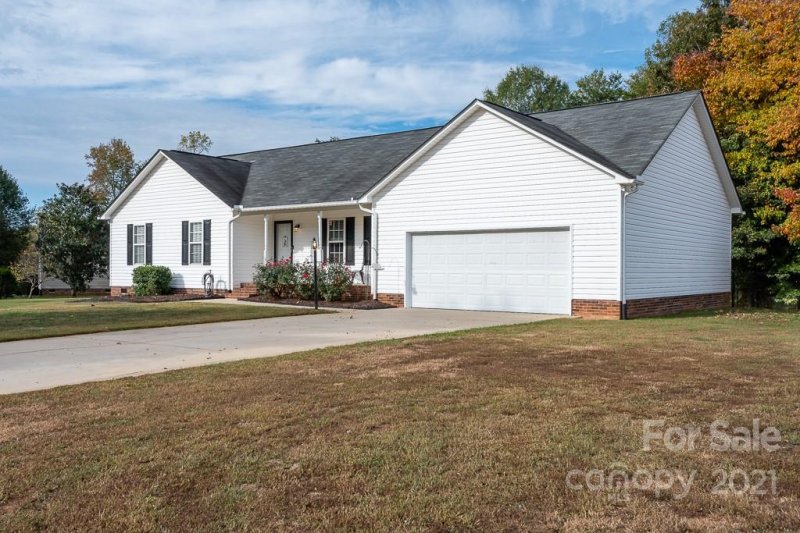 Property image 5 at 3537 Navajo Drive, Maiden, NC 28650