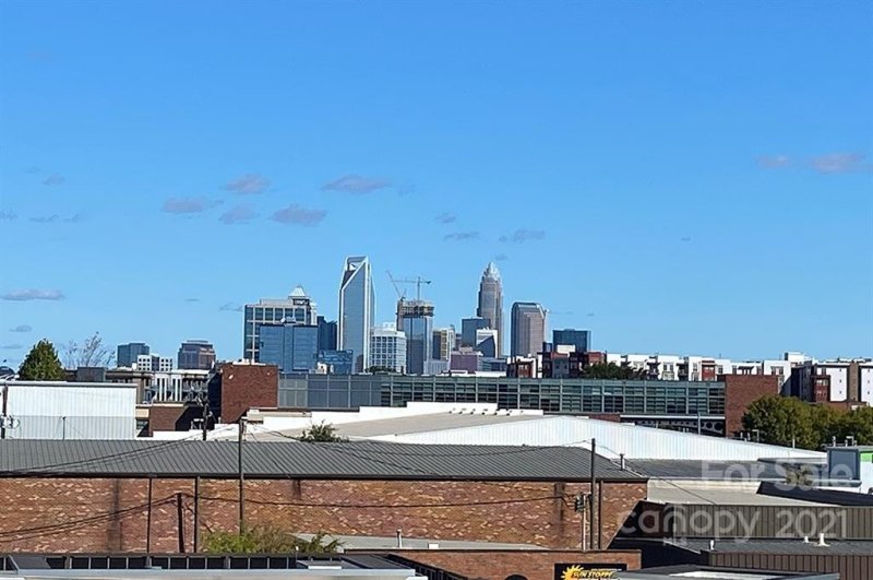 2716 Grand Union Way