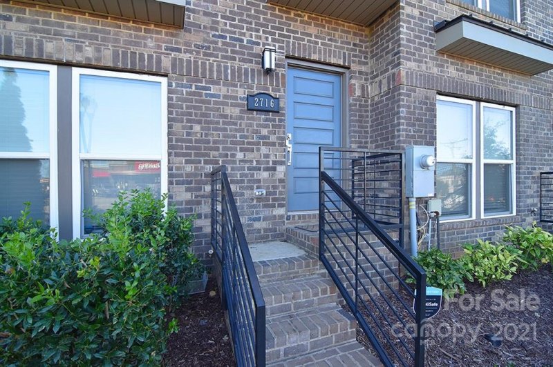 Property image 3 at 2716 Grand Union Way, Charlotte, NC 28209