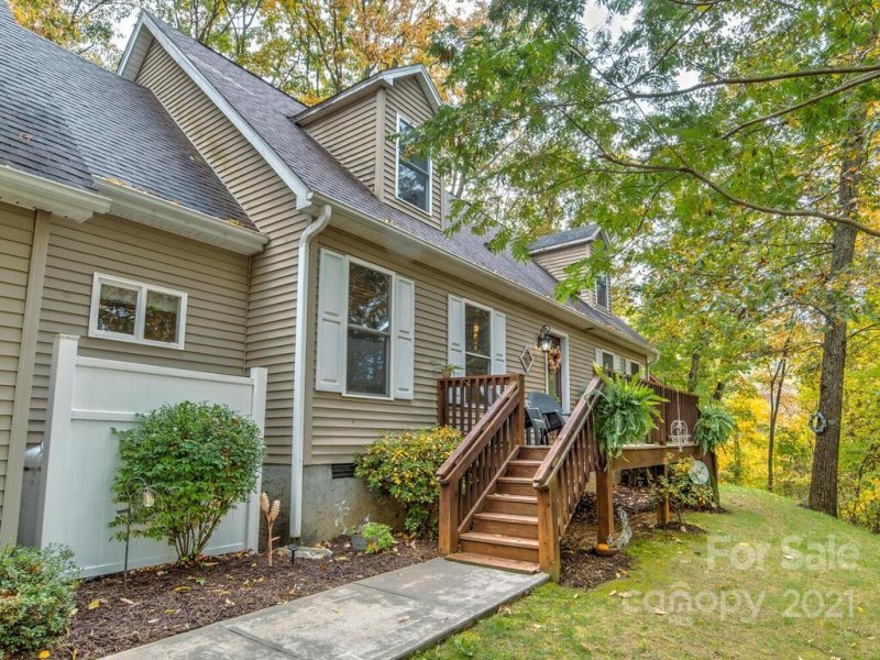 Property image 3 at 142 Blake Drive, Canton, NC 28716