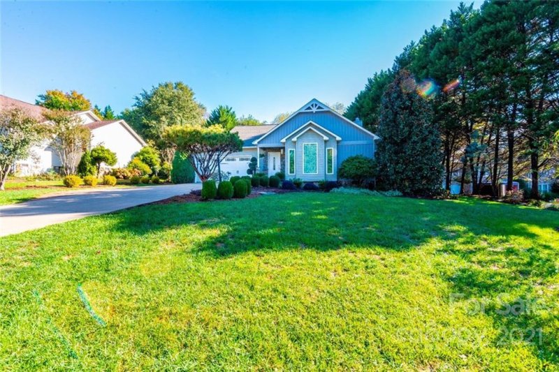 Property image 3 at 1512 Running Deer Drive, Conover, NC 28613