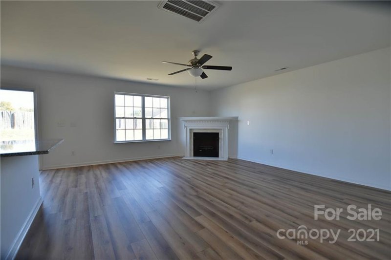 Property image 4 at 516 Gentle Breeze Lane, Rock Hill, SC 29730