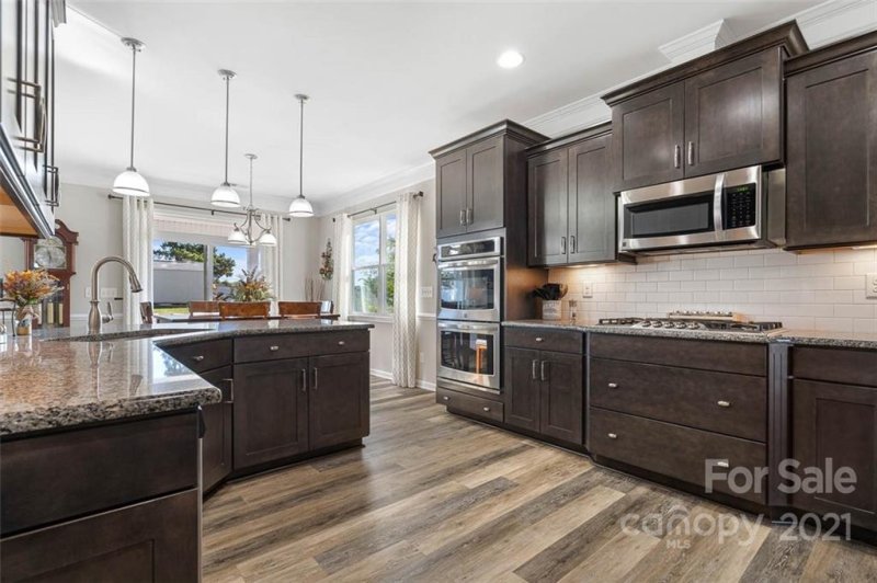 Property image 4 at 159 W Warfield Drive, Mooresville, NC 28115