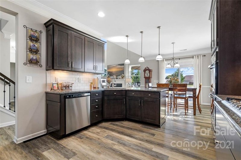 Property image 5 at 159 W Warfield Drive, Mooresville, NC 28115