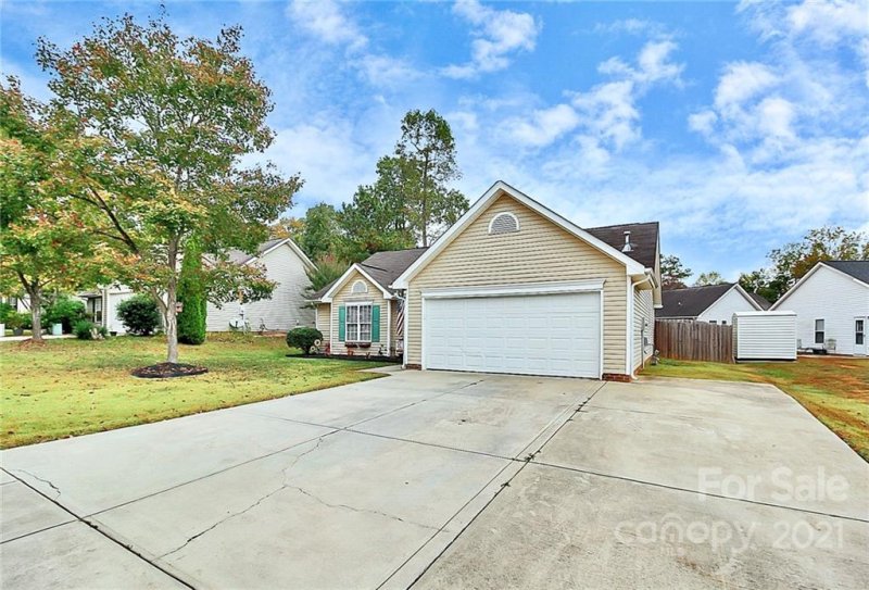 Property image 2 at 1253 Autumn Breeze Court, Rock Hill, SC 29732