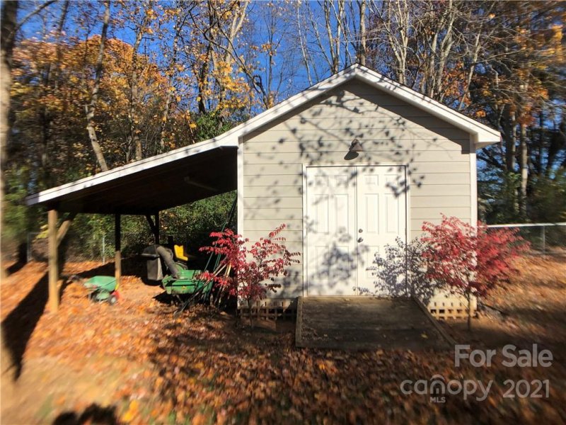 Property image 3 at 299 Hillsboro Road, Taylorsville, NC 28681