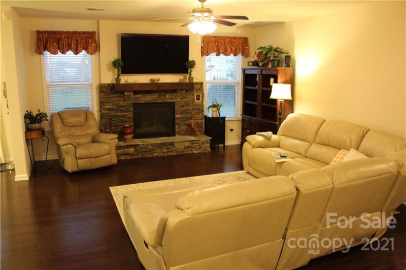 Property image 5 at 7183 Streamhaven Drive, Harrisburg, NC 28075