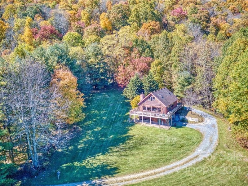 Property image 4 at 404 Glade Mountain Drive, Canton, NC 28716