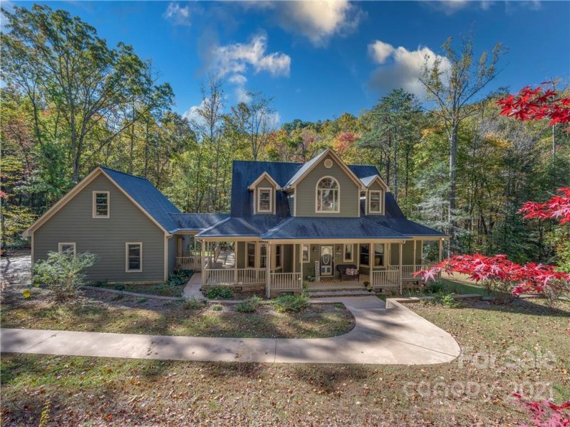 Property image 4 at 526 Rixhaven Drive, Saluda, NC 28773