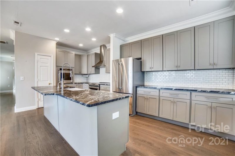 Property image 4 at 11007 Kingston Place Drive, Charlotte, NC 28277